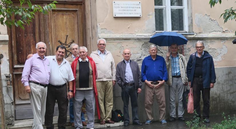 Hatvanéves osztálytalálkozót tartottak