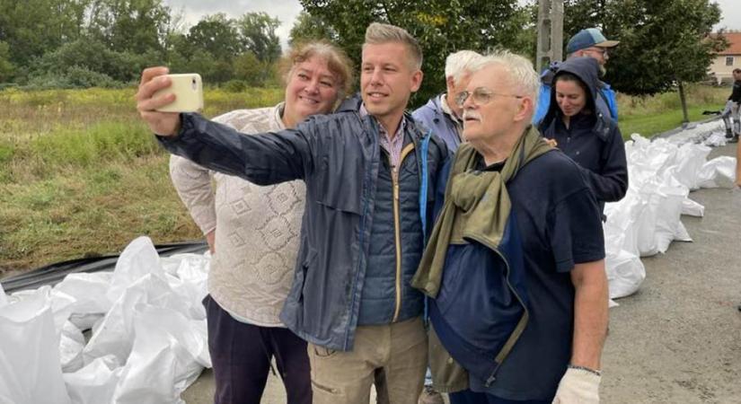 Magyar Péter: Hol vannak a katonák?