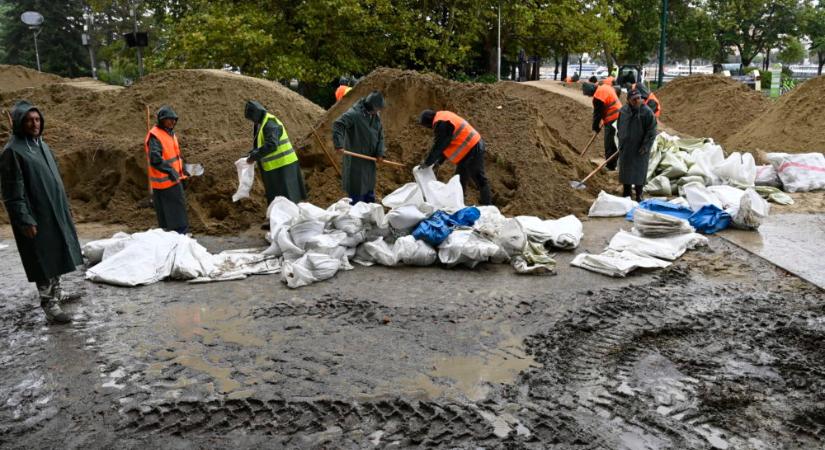 Hosszú ideig elhúzódó árhullámra kell felkészülni