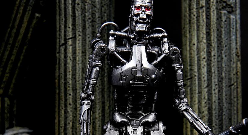 Ha feladjuk a józan eszünket, akkor nagyon hamar itt lehet a Skynet