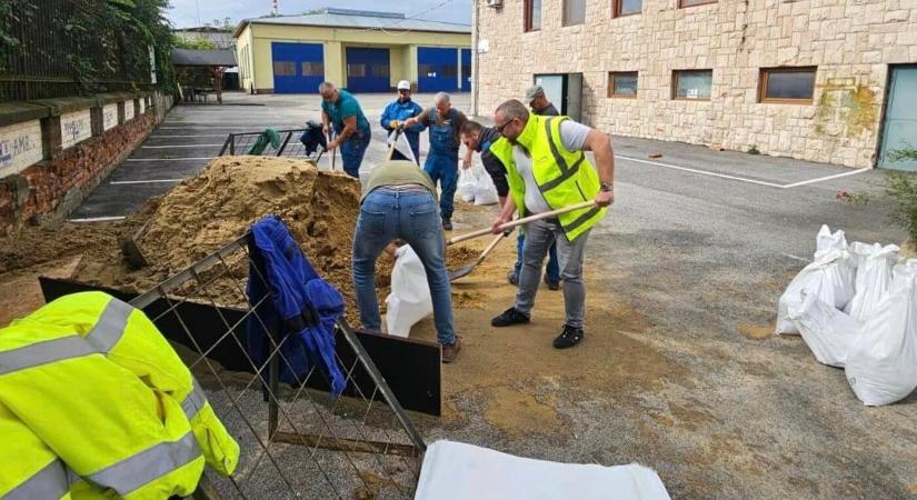 Komáromi Járási Hivatal: ellenőrzés alatt tartják a folyók áradását