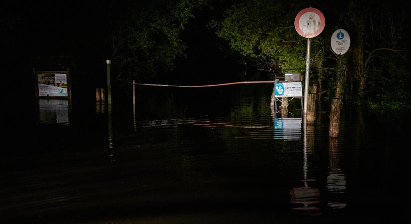 A Szigetcsúcsot már elöntötte a Duna, szerdától Kisoroszit is elzárhatja a világtól