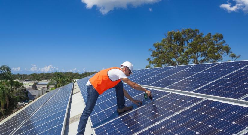 Elérkezett a kötelező napelem telepítés hatályba lépése az unióban