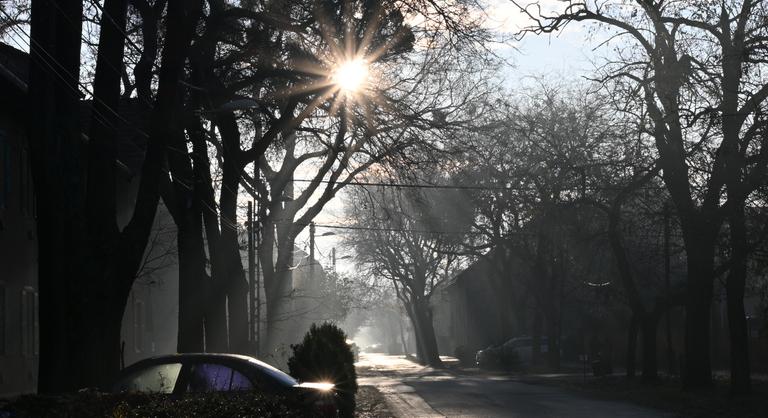 Kúszik felfelé a hőmérő higanyszála, visszakacsint a nyár