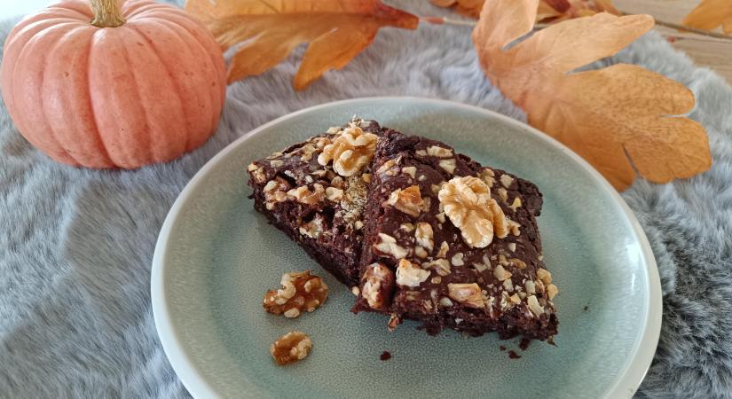 Kolléganőnk cukkinit tett a brownie-ba, nagyon könnyű és finom lett tőle