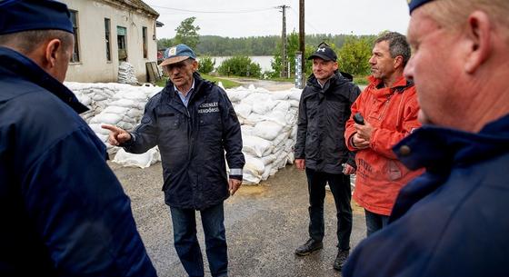 Rendeletben ruházták rá Pintér Sándorra az árvíz elleni védekezés feladatát