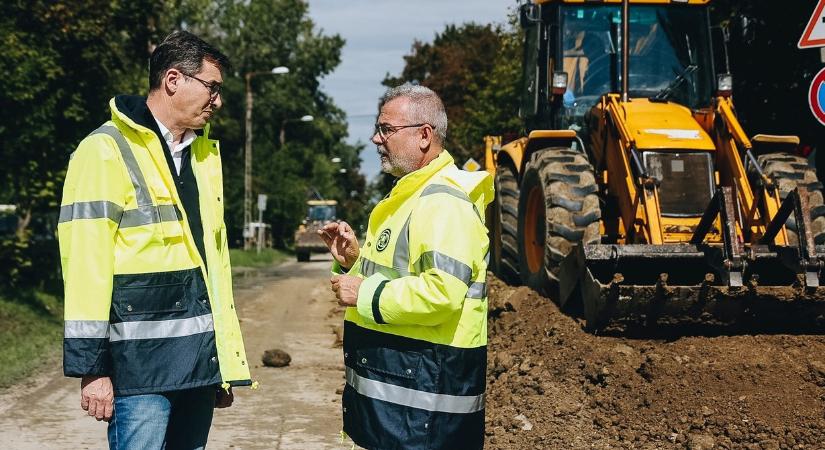 43 árvízi kaput zártak le a fővárosban