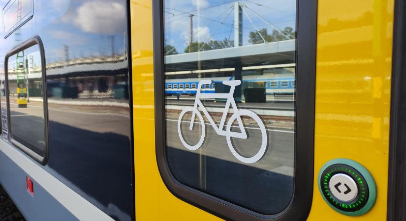 A héten ingyen fel lehet vinni biciklit a tram-trainre