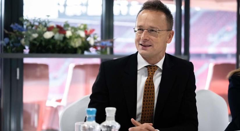 Szijjártó Péter Malajzia ültetvényügyi- és áruipari miniszterével tárgyalt