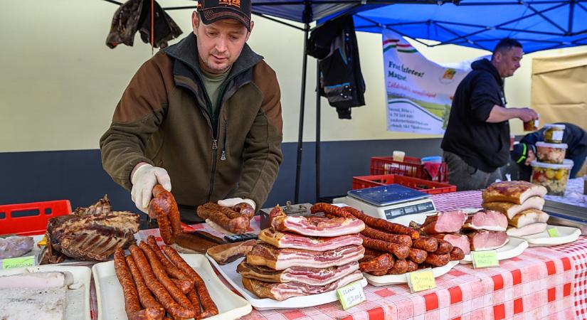 Finomságok és könyvek is várnak ezen a debreceni vásáron