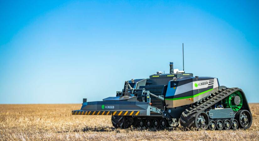 Traktoros helyett robot dolgozik a magyar földeken