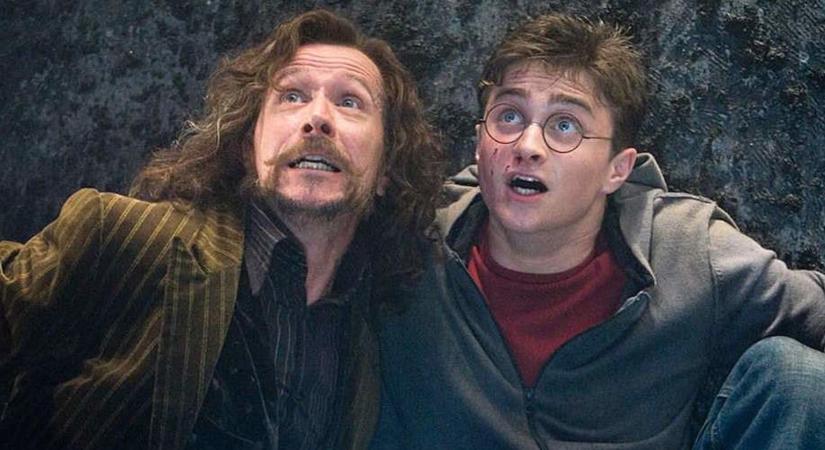 Gary Oldman azt válaszolta, hogy Dumbledore-t lassan el tudná játszani, amikor megkérdezték tőle, szerepelne-e az új Harry Potter-sorozatban