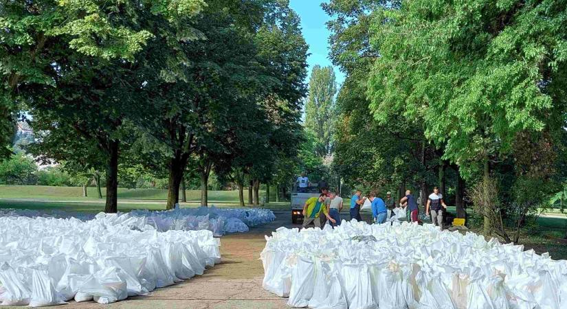 Árvízi védekezés a Dunához közel eső budapesti fürdőkben