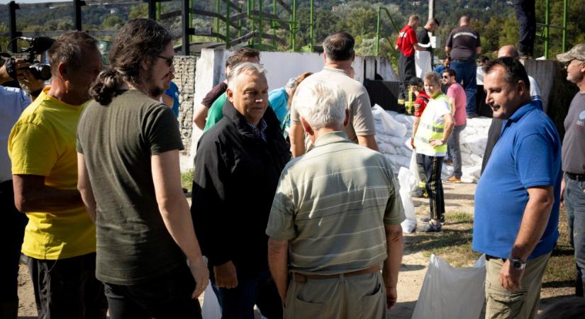 Orbán Viktor a Szentendrei-szigeten folytatta ellenőrző körútját