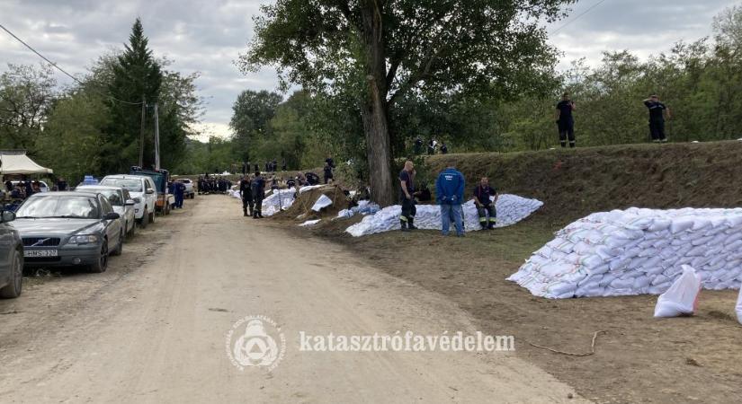 Veszprém vármegyéből is érkeztek tűzoltók térségünkbe