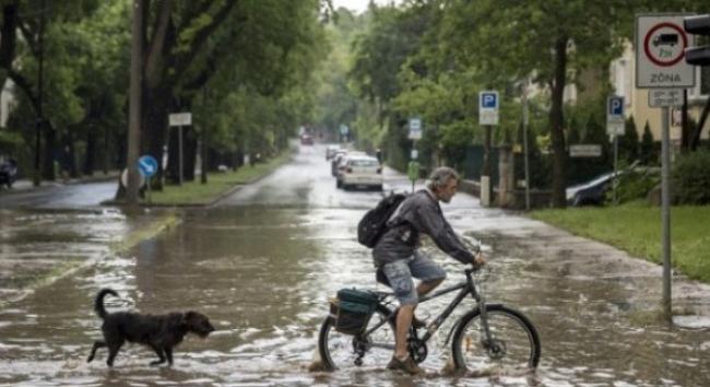 Halálos áldozatai is vannak a csehországi árvíznek