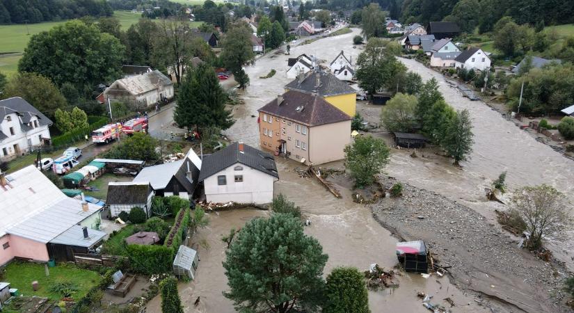 Árvíz – Csehországban apadnak a folyók, megszűnt az árvízveszély