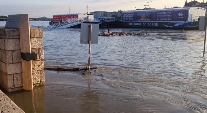 Jövő szerdán hagyhatja el a rakpartokat a víz a fővárosban