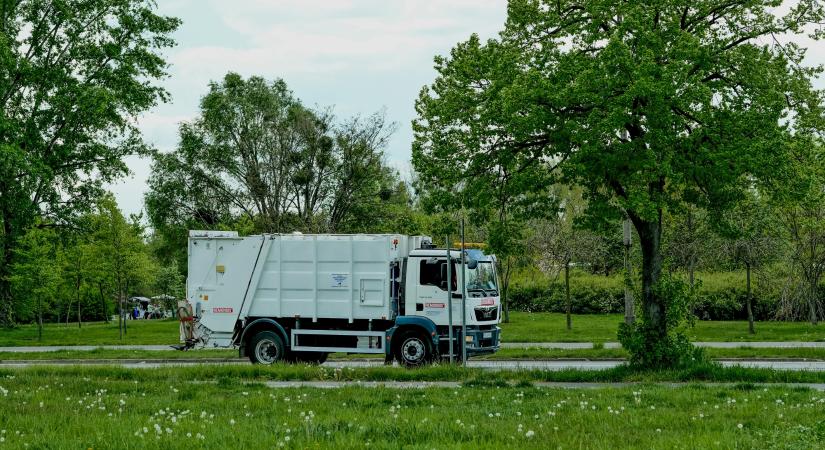 Három város kap elektromos meghajtású hulladékszállító járműveket a HUMDA közreműködésével