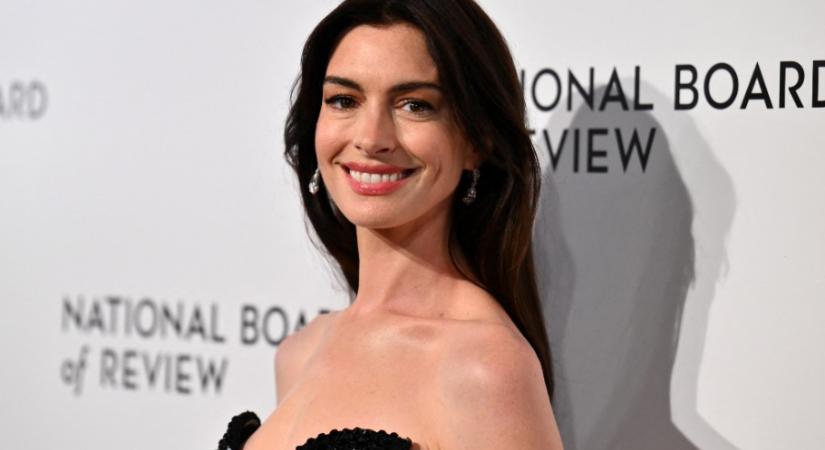 Anne Hathaway hálószobája ettől a világítástól válik nagyon hangulatossá