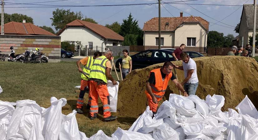 Az árvízi védekezést segíti az építőipari cég