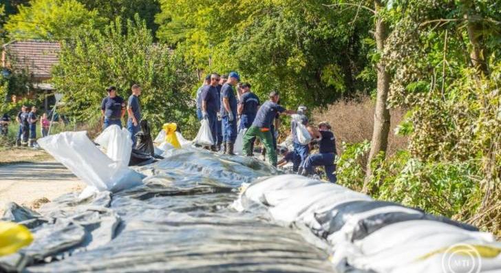 Délre helyeződött át a dunai védekezés fókusza