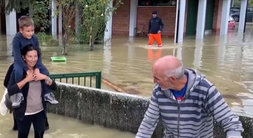 Szükségállapotot hirdettek két észak-olasz tartományban  videó