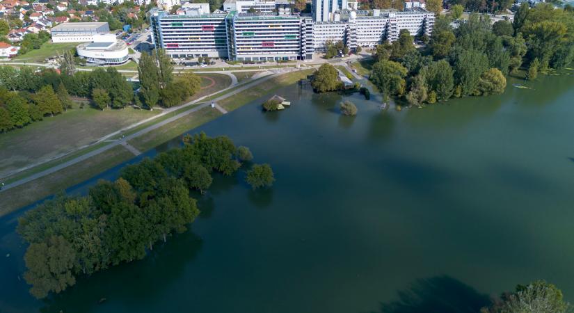 Gyorsan apad a Duna, néhol már a helyreállítási munkálatokat készítik elő