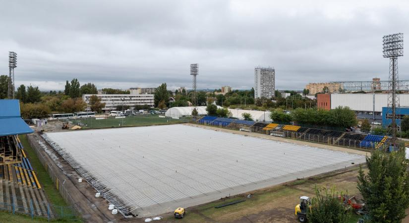 Megújítja centerpályáját a nagymúltú fővárosi sportegyesület - fotók