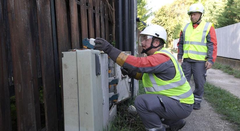 Árvízben megázott elektromos berendezések - teendők három pontban