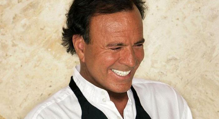 Julio Iglesias, a világhírű spanyol trubadúr