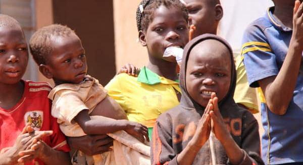 Megrendítő: Kétnapos gyilkosságsorozatban négyszáz ártatlan civil életét oltották ki Burkina Faso-ban