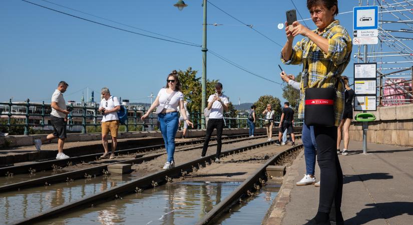 Szerdától újra teljes vonalon jár a szentendrei HÉV, csütörtökön feloldják a korlátozást a rakpartokon is