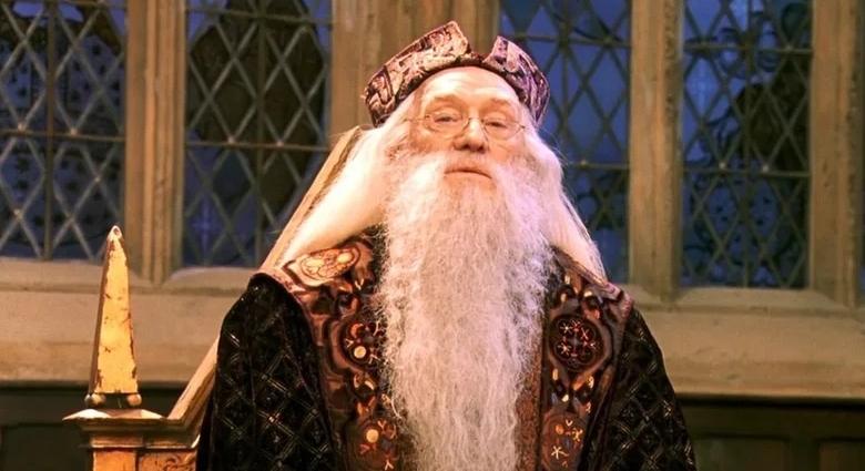 "Hagyják békén őket!": A Dumbledore-t játszó Richard Harris fia, Jared Harris szerint nem jó ötlet a Harry Potter-sorozat