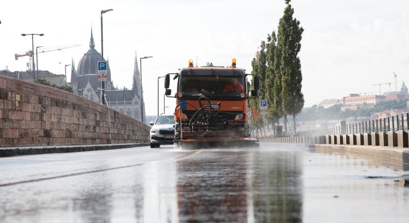 Jó hír a fővárosiaknak: csütörtökön megnyitják a budai és a pesti alsó rakpartot!