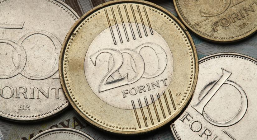 Sorsfordító nap előtt a forint? Minden egy irányba mutat a kamatdöntés után