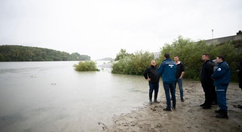 Az árvíz hetében a kormányoldal huszonhatszor annyit költött politikai reklámra a közösségi médiában, mint az ellenzék