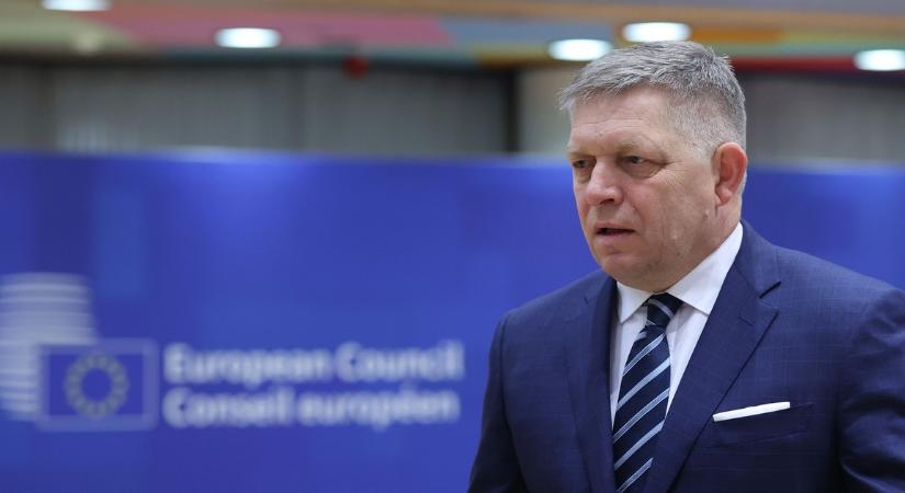 Robert Fico ismét golyót kapott - ezúttal levélben: döbbenetes részletek derültek ki