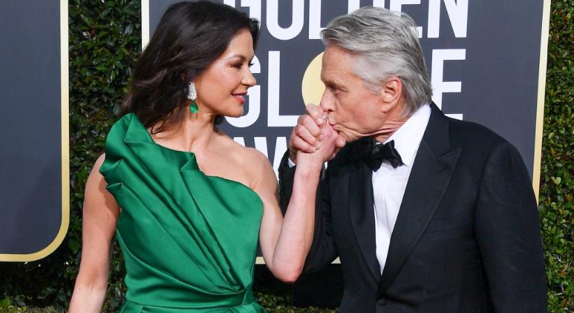 Közös születésnapjuk alkalmából pucér fotóval köszöntötte Michael Douglast Catherine Zeta-Jones