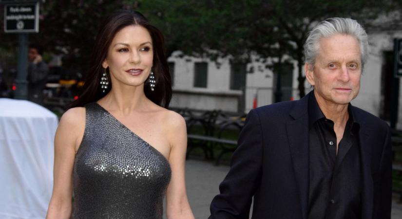 55 éves Catherine Zeta-Jones színésznő