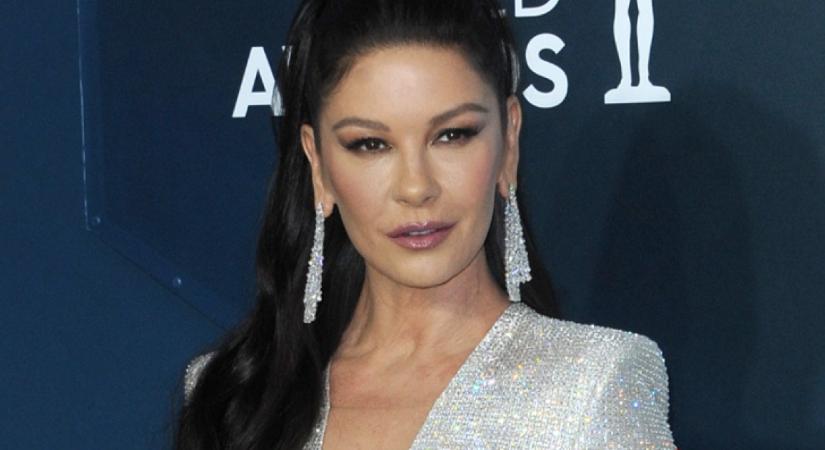 Catherine Zeta-Jones meztelen fotóval lepte meg Michael Douglast a közös születésnapjukon