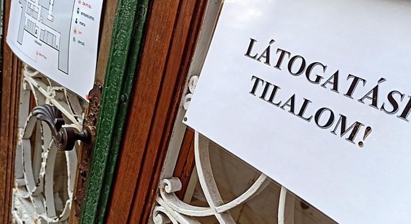 Látogatási tilalom lépett életebe az egyik debreceni klinika részlegén