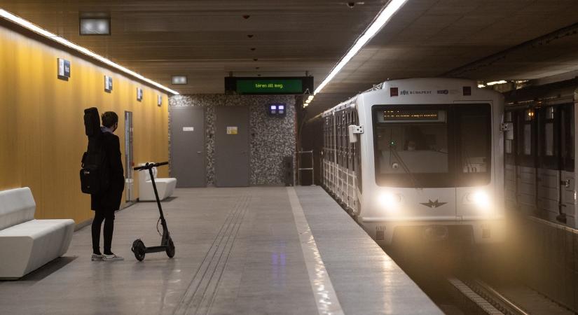 Gázolt a metró a Határ útnál: a tűzoltók a helyszínen vannak