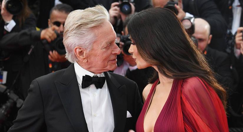 Catherine Zeta-Jones pikáns fotóval ünnepelte Michael Douglas születésnapját – fotó