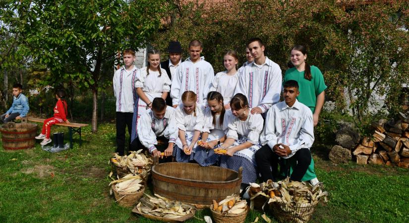 Szüreti évadnyitó a Nagyberegi Tájházban