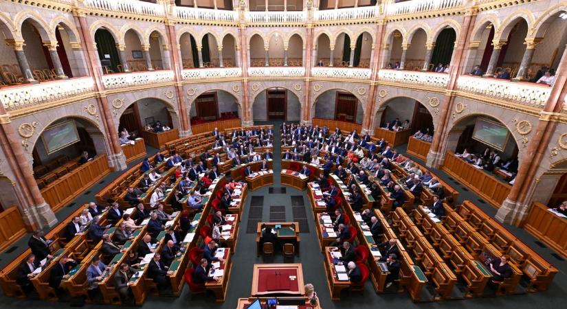 Decemberben dönthet az Országgyűlés a jövő évi költségvetésről