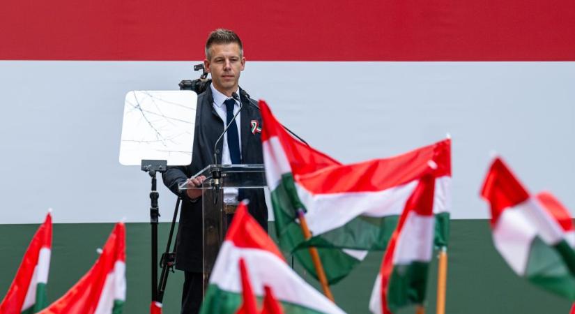 Magyar Péter: Orbán Viktor haladéktalanul valljon színt Orbán Balázs ügyében