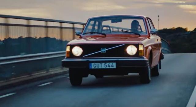 Videós nosztalgiázás a szülinapos Volvo 240-essel