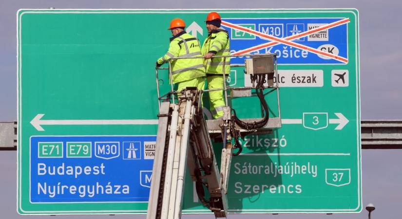 Nagy a baj: még 10-11 hónapig zárva lesz az M30-as meghibásodott szakasza - képek, videó