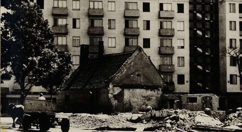 Szombathely Ady tere 1965-ben: Ritka fotó a buszállomás előtti időkből